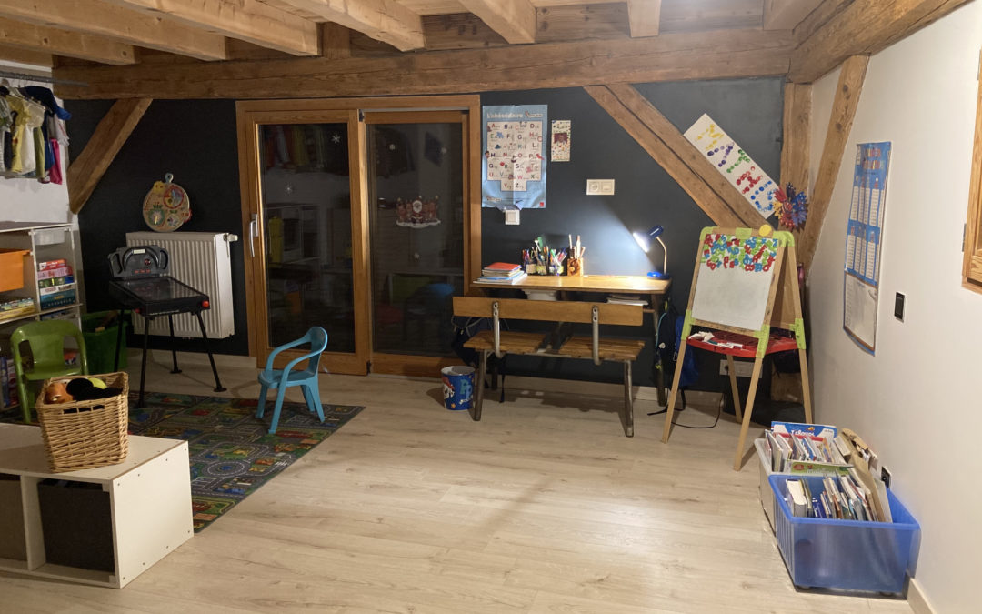Tri et réaménagement d’une chambre de petit garçon également salle de jeux commune